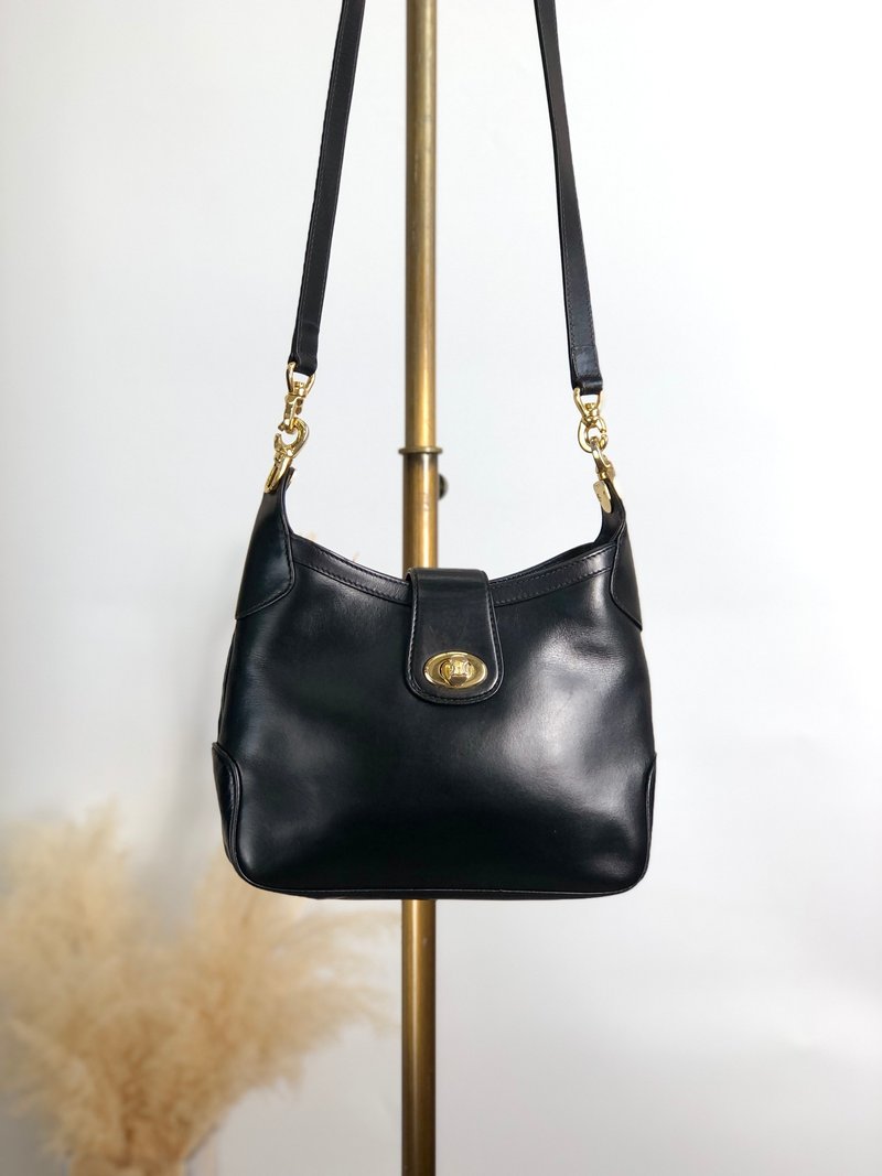 【 日本直送　名牌中古包 】CELINE セリーヌ ショルダーバッグ ブラック ターンロック ブラゾン レザー ミニバッグ vintage rpzpkc - 側背包/斜背包 - 真皮 黑色