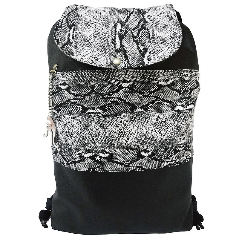 【Is Marvel】Snake pattern pack - Backpacks - Cotton & Hemp Black
