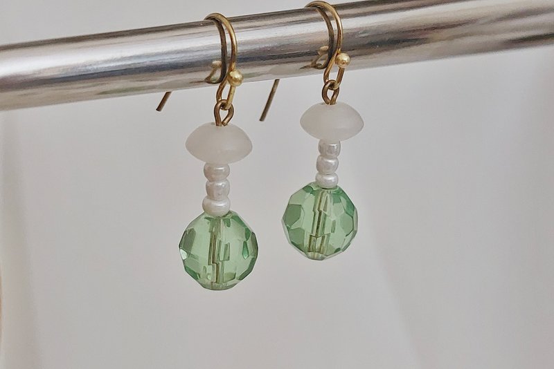 Earth Immortal L'IMMORTEL chill series #04 dangling earrings can be changed clip - Earrings & Clip-ons - Glass Green