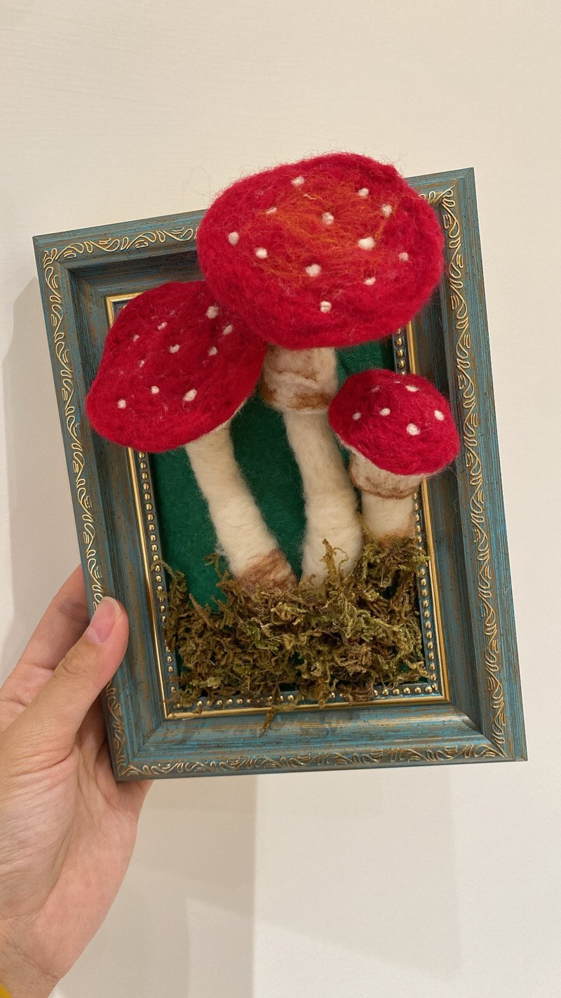 Mushroom Wool Felt Photo Frame - ของวางตกแต่ง - ขนแกะ สีแดง