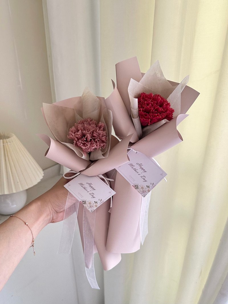 康乃馨優雅莫蘭迪花束 永生花 乾燥花 母親節 畢業花束 畢業禮物 - 乾燥花/永生花 - 植物．花 粉紅色