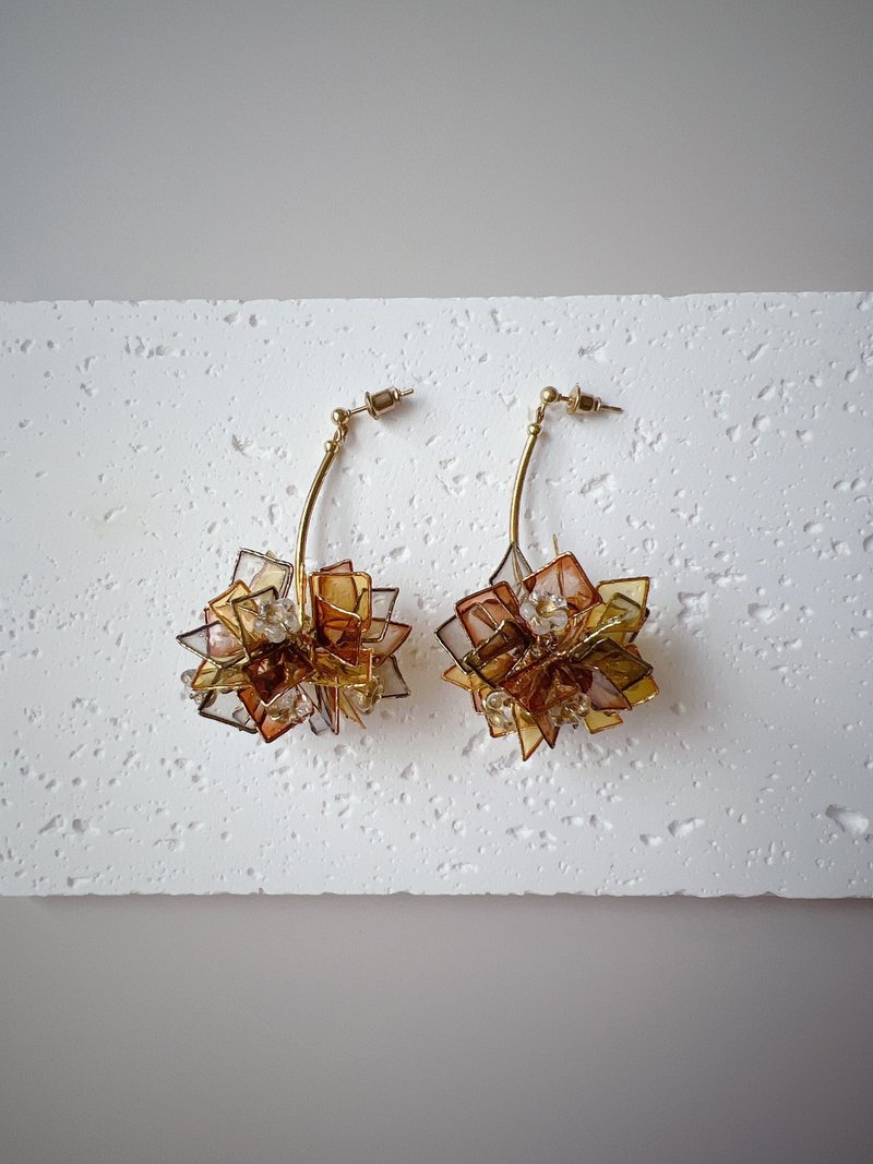 Camellia Drop Resin Earrings - Earrings & Clip-ons - Resin Gold