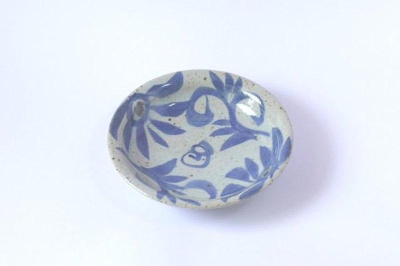 Round plate (Kureshu Hanae) - จานเล็ก - ดินเผา 