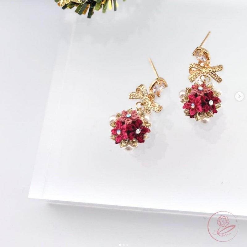 真紅Shinku - 耳環/耳夾/耳骨夾 - 其他人造纖維 紅色