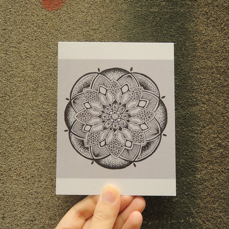 Hand-painted mandala postcard / Part 4 - การ์ด/โปสการ์ด - กระดาษ สีดำ