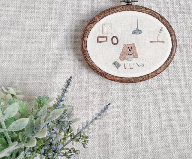 くまとコーヒー 刺繍枠飾り - ショップ mopsi ウォールデコ