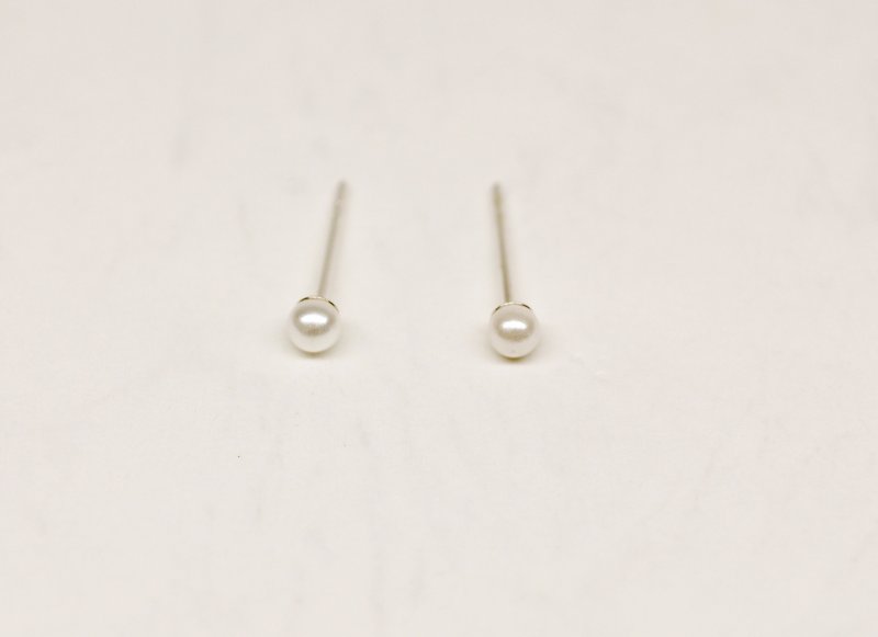 Ermao Silver[Imitation Round Pearl 3mm Pure Silver Ear Pins] A pair - ต่างหู - เงิน สีเงิน