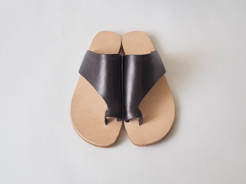 Aihua sandals sandals-black black leather - รองเท้ารัดส้น - หนังแท้ สีดำ