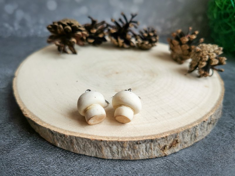 Champignon mushroom earrings are weird funny quirky funny goblincore jewelry - Earrings & Clip-ons - Clay White