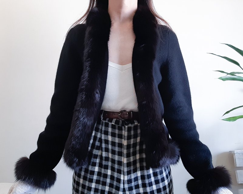 ALPHA CUBIC Vintage Black Pure Cashmere Fox Fur Trim Cardigan Size 36 Size Xs-S - สเวตเตอร์ผู้หญิง - ขนแกะ สีดำ