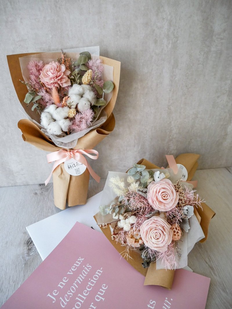 Small and medium-sized dry bouquet [Flower-Pink] Girlfriend/Birthday/Chinese Valentine's Day/Confession/Graduation Bouquet - Dried Flowers & Bouquets - Plants & Flowers Pink