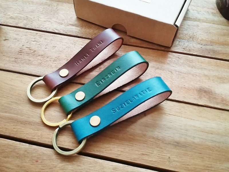 Customized Gift Personalised Leather Key Holder / Key Chain with Monogram - ที่ห้อยกุญแจ - หนังแท้ สีนำ้ตาล