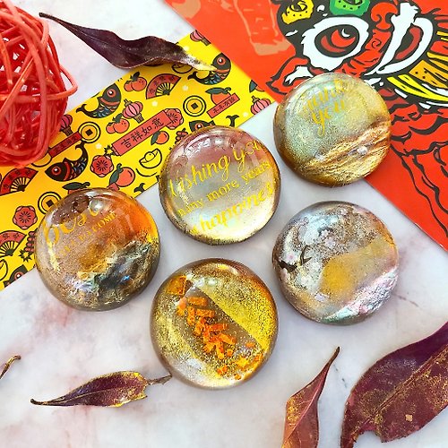 Exclusive gift box] 2023 New Year gift box Hermes style silk scarf  vegetable oil handmade soap gift - Shop 3Babies handmade workshop soap Soap  - Pinkoi