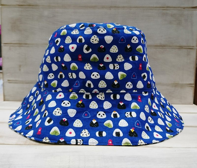 Blue panda rice balls & black checkered double fisherman hat sun hat - หมวก - ผ้าฝ้าย/ผ้าลินิน สีน้ำเงิน