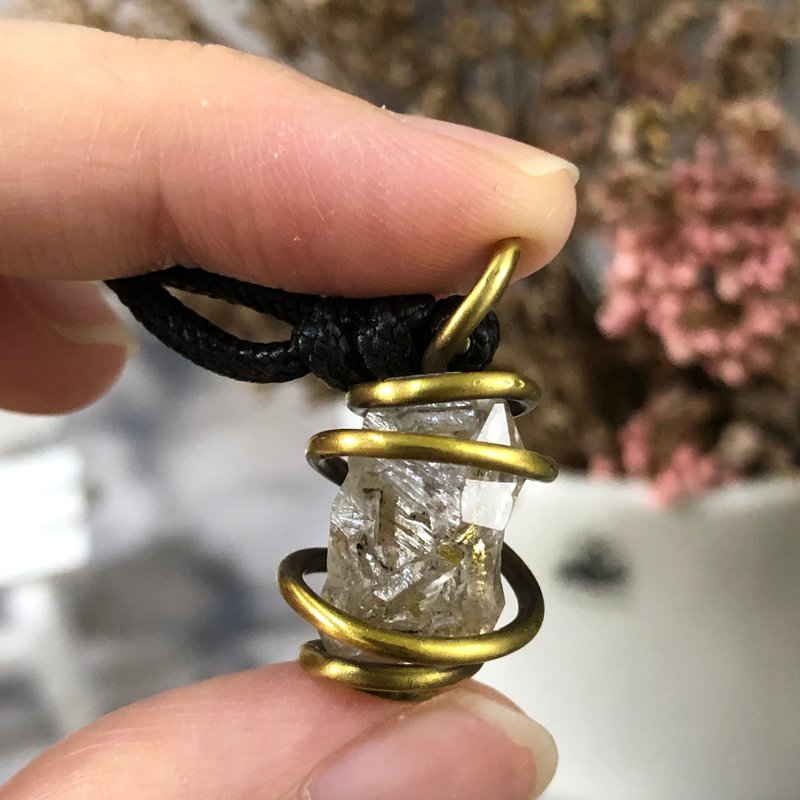 油膽骸骨原礦黃銅吊墜 手工設計項鍊 - 項鍊 - 銅/黃銅 黃色