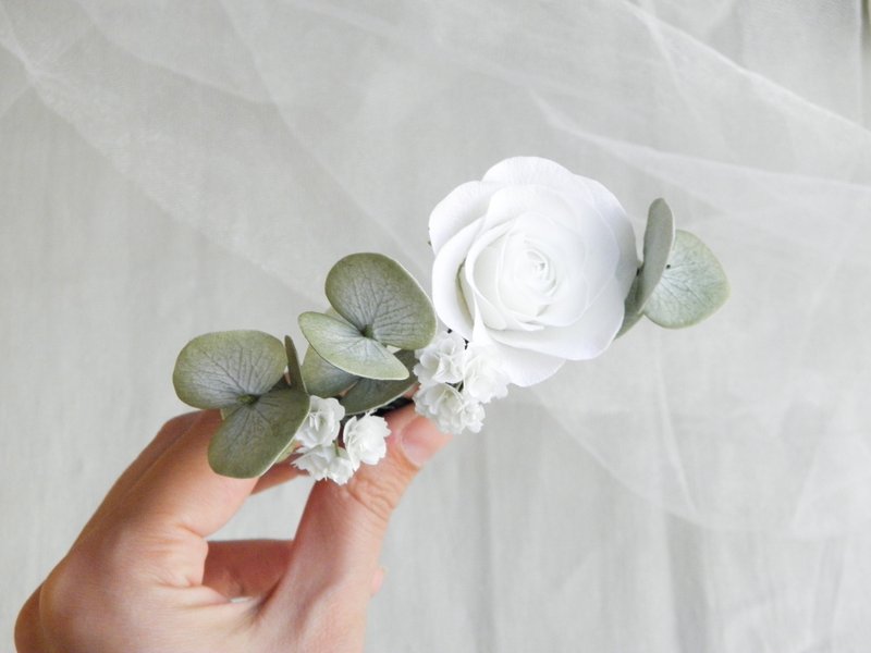 White wedding hair pins Flowers bridal hair piece Floral hair clip bride - เครื่องประดับผม - วัสดุอื่นๆ ขาว