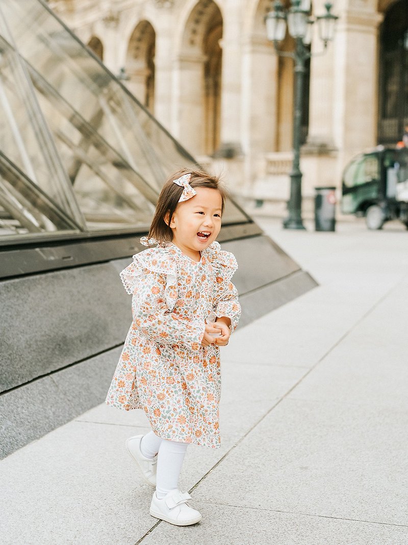 英國LIBERTY FABRICS有機棉女童Alice法式復古荷葉飛袖印花洋裝 - 童裝裙 - 棉．麻 橘色