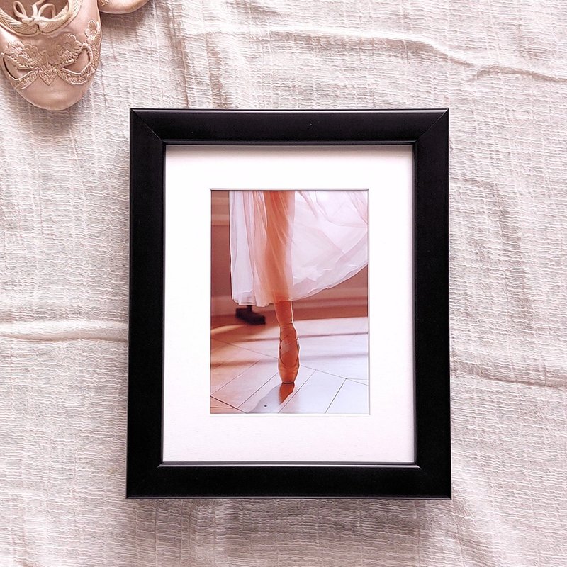 8x10 Picture Frame with Mat for 5x7/6x8 Photo, Black Scandi Style - กรอบรูป - ไม้ สีดำ