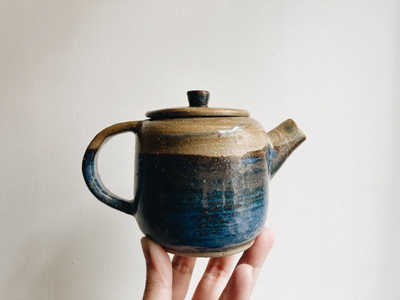 Ceramic teapot - ถ้วย - ดินเผา สีน้ำเงิน