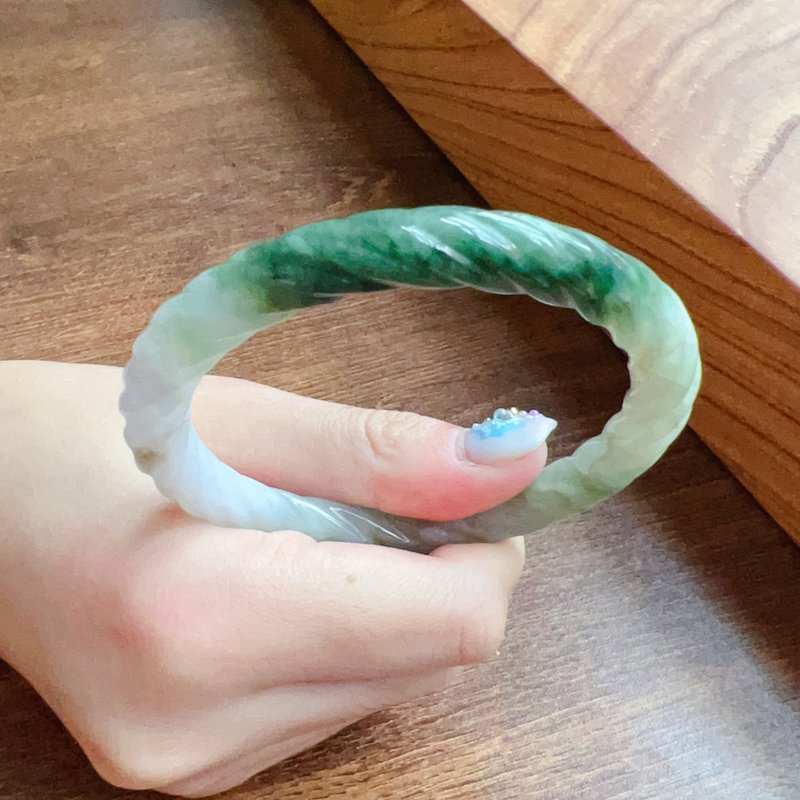 三彩翡翠麻花圓骨手鐲 | 19圍 | 天然緬甸玉翡翠A貨 | 送禮 - 手鍊/手環 - 玉石 多色