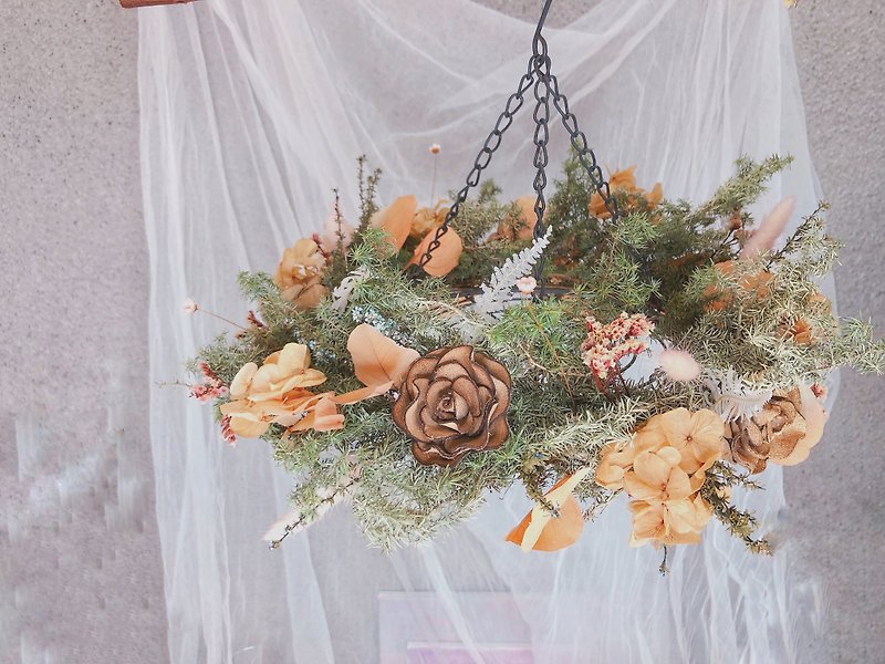 One person in a group winter leather rose champagne gold hanging wreath can be used as a diffuser - Plants & Floral Arrangement - Glass 