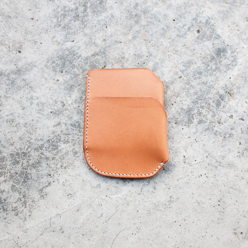 Italian vegetable tanned leather dyeing penetration clip card holder wallet travel card / guitar .co - ที่เก็บนามบัตร - หนังแท้ สีนำ้ตาล