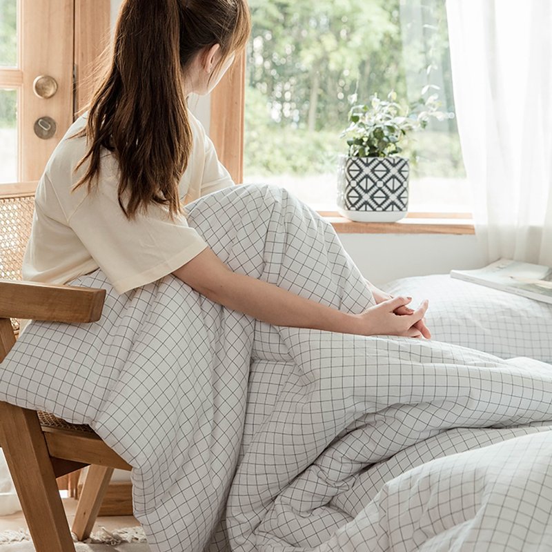 [CHICHI HOME] Checked white washed cotton standard double four-piece bed bag (Taiwan size) - Bedding - Cotton & Hemp White