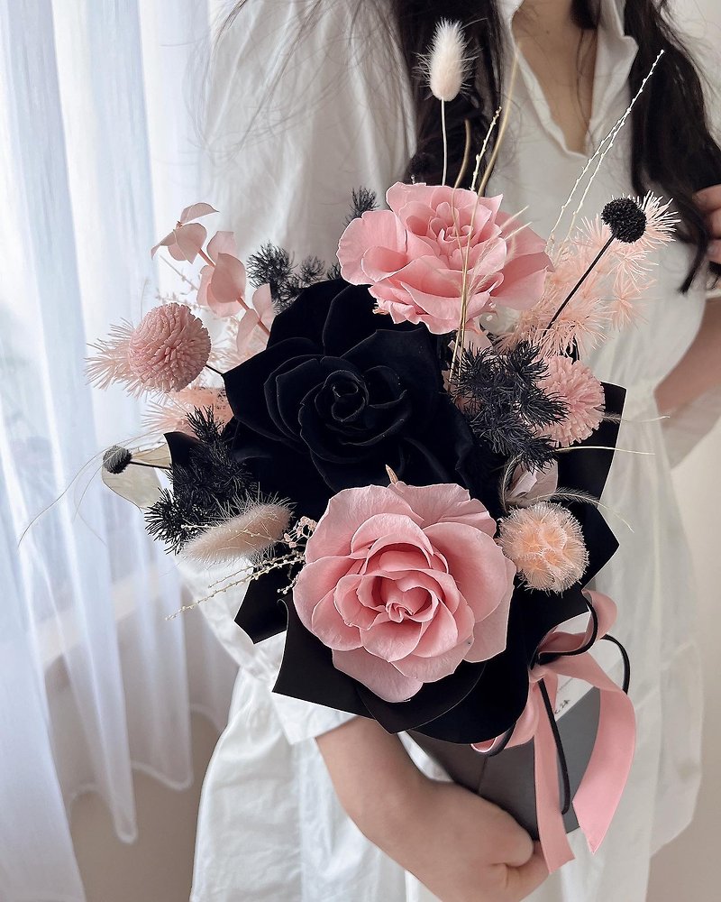 blackpink sweet cool eternal flower bucket - ช่อดอกไม้แห้ง - พืช/ดอกไม้ สึชมพู