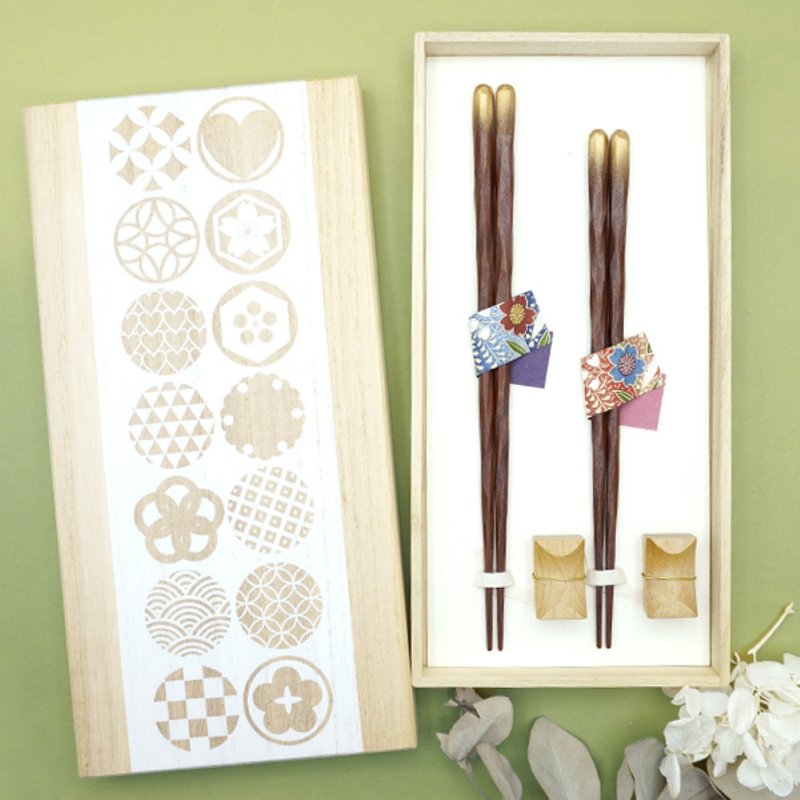 Hyozaemon chopsticks and chopstick rest set, auspicious circle pattern, white, shaved chopsticks and morning mist x 2 pairs, pillow-shaped chopstick rests x 2, paulownia box - ตะเกียบ - ไม้ 