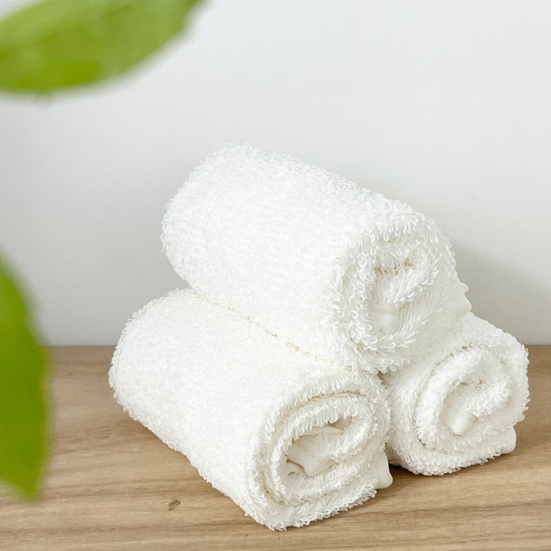 Moisture-absorbing and quick-drying MIT square towel designed and manufactured in Taiwan - white (3 styles in total) - ผ้าขนหนู - ไนลอน ขาว