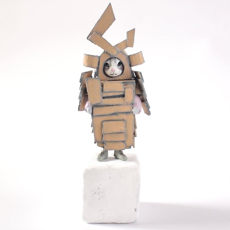 cardboard warrior cat  - (Sculpture) - ตุ๊กตา - ดินเหนียว สีกากี