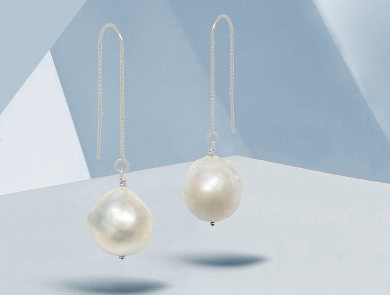 Edith & Jaz • 不定形淡水珍珠純銀鏈式耳環 - 耳環/耳夾 - 寶石 銀色