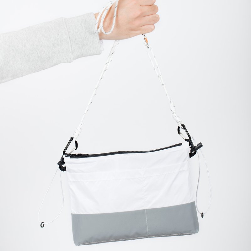 Errorism * Colour blocking shoulder bag - กระเป๋าแมสเซนเจอร์ - วัสดุกันนำ้ ขาว