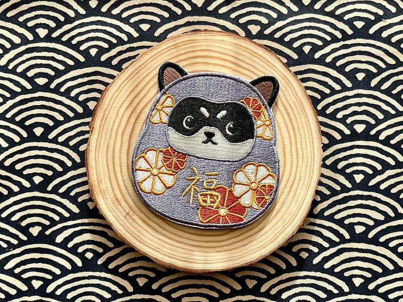 Black Shiba Inu Daruma Embroidery | Ironing/Pin Black Shiba Inu Lucky Dog Electric Embroidery - เข็มกลัด/พิน - งานปัก 