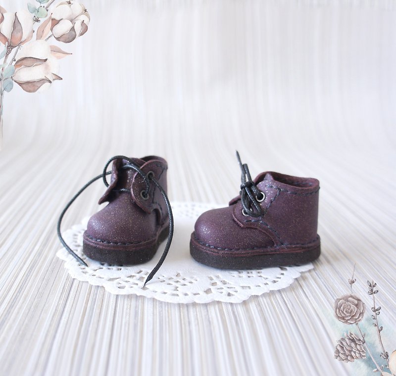 Boots for Paola Reina, Blackberry color shoes for doll, Leather Doll footwear - ตุ๊กตา - หนังแท้ สีม่วง