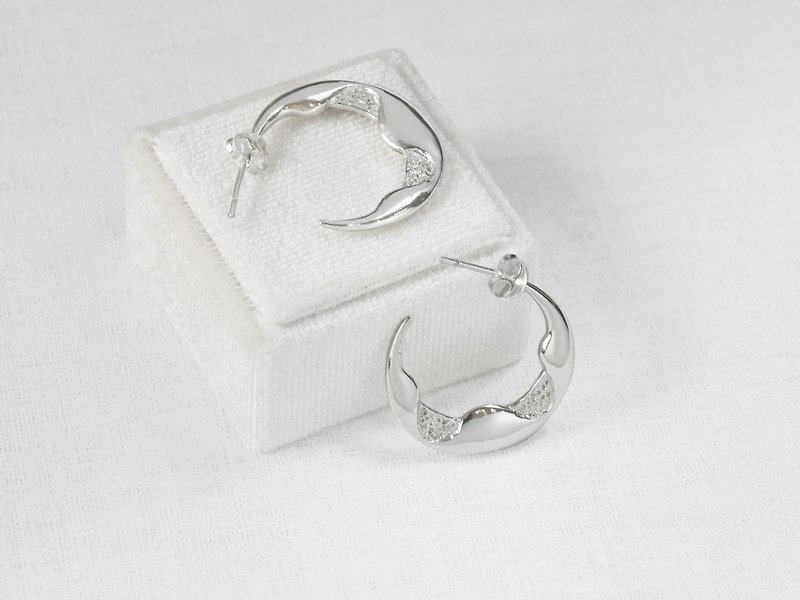 The Moon (925 sterling silver earrings) - C percent handmade jewelry - Earrings & Clip-ons - Sterling Silver Silver
