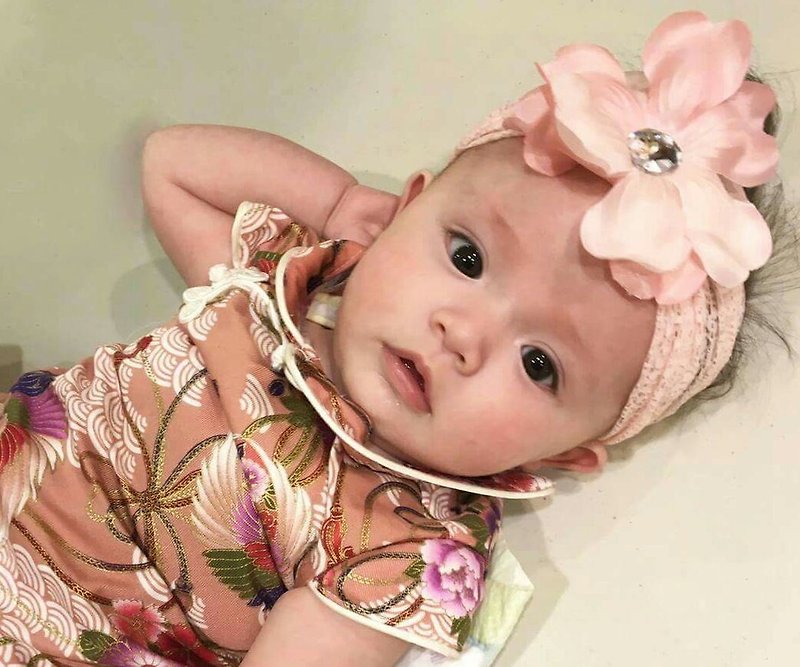 初生兒 旗袍+蕾絲髮飾 禮盒組 彌月 收涎 抓周 - 滿月禮物 - 棉．麻 粉紅色