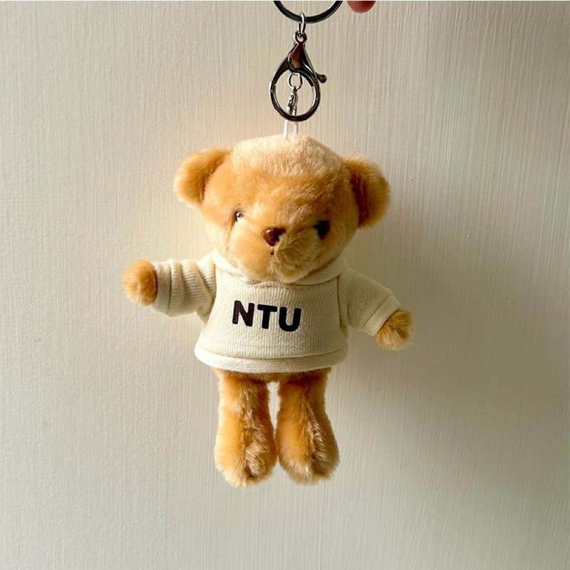 【臺灣大學/臺大】NTU帽T小熊掛飾鑰匙圈_奶油米 - 鑰匙圈/鑰匙包 - 棉．麻 白色