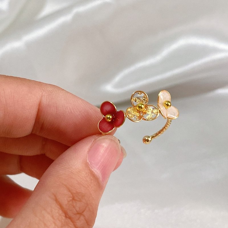 微花花叢戒指-新年款 / 手作水晶花飾品 - 戒指 - 樹脂 
