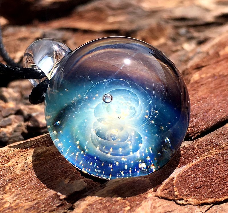 boroccus  A galaxy  A nebula  The image design  Thermal glass  Pendant. - Necklaces - Glass Blue