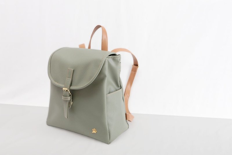 ()Taiwan Original/CLM Vegan Leather/Nipot Backpack- Brown Green - กระเป๋าเป้สะพายหลัง - น้ำยาง สีเขียว