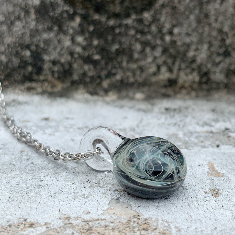 Misty glass bead pendant - สร้อยคอ - กระจกลาย สีเงิน