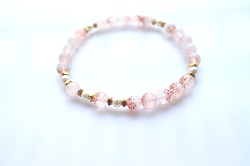 Pink Clouds-Mica brass bracelet - Bracelets - Other Metals Pink