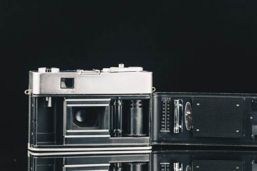 KONICA EE-MATIC フィルムカメラ Konica EE-Matic - Camera-wiki.org - The free camera encyclopedia