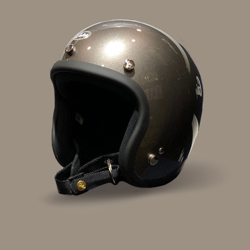 Taiwan-made half-face helmet black flashing Silver retro plain style-a total of 30 colors, perfect proportions - หมวกกันน็อก - วัสดุอื่นๆ 