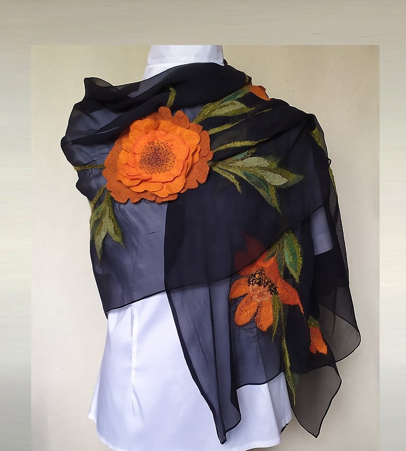Silk black scarf and orange wool flower. Floral wrap - ผ้าพันคอ - ผ้าไหม สีส้ม