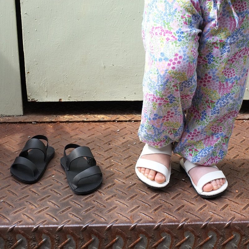 TTHキッズ第2世代ハンドメイドサンダル/子供用スリッパ。子供用の靴は白黒で記載されています - キッズシューズ - 革 ホワイト