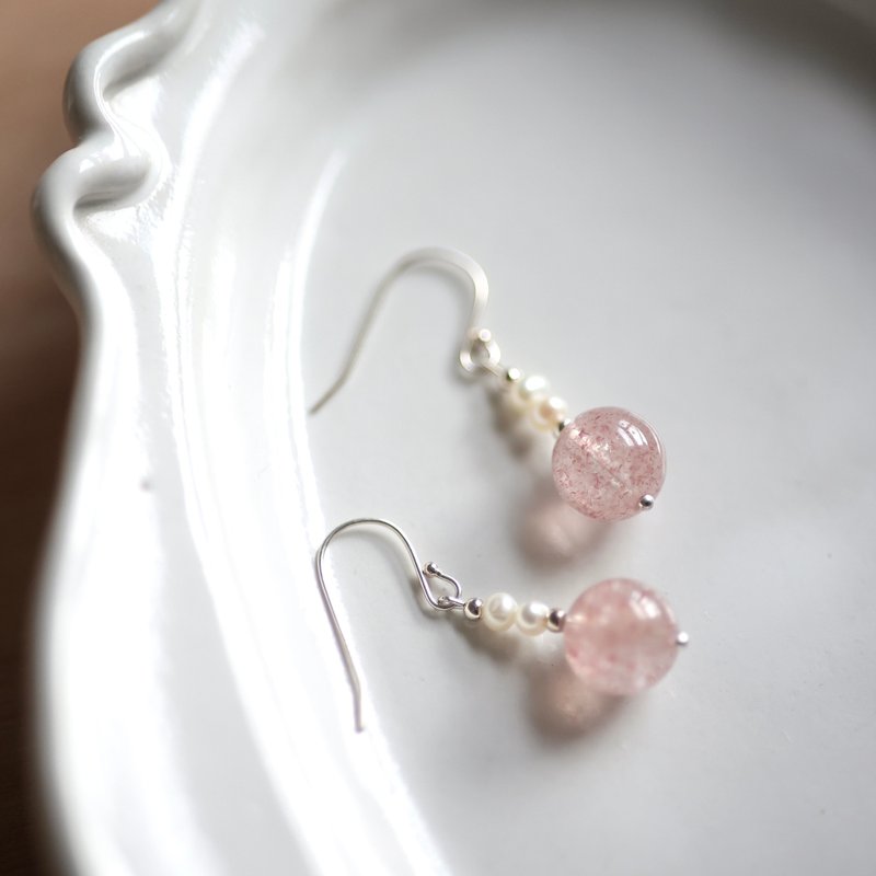 花見坂草莓晶純銀耳環　可改耳夾 - 耳環/耳夾/耳骨夾 - 半寶石 粉紅色