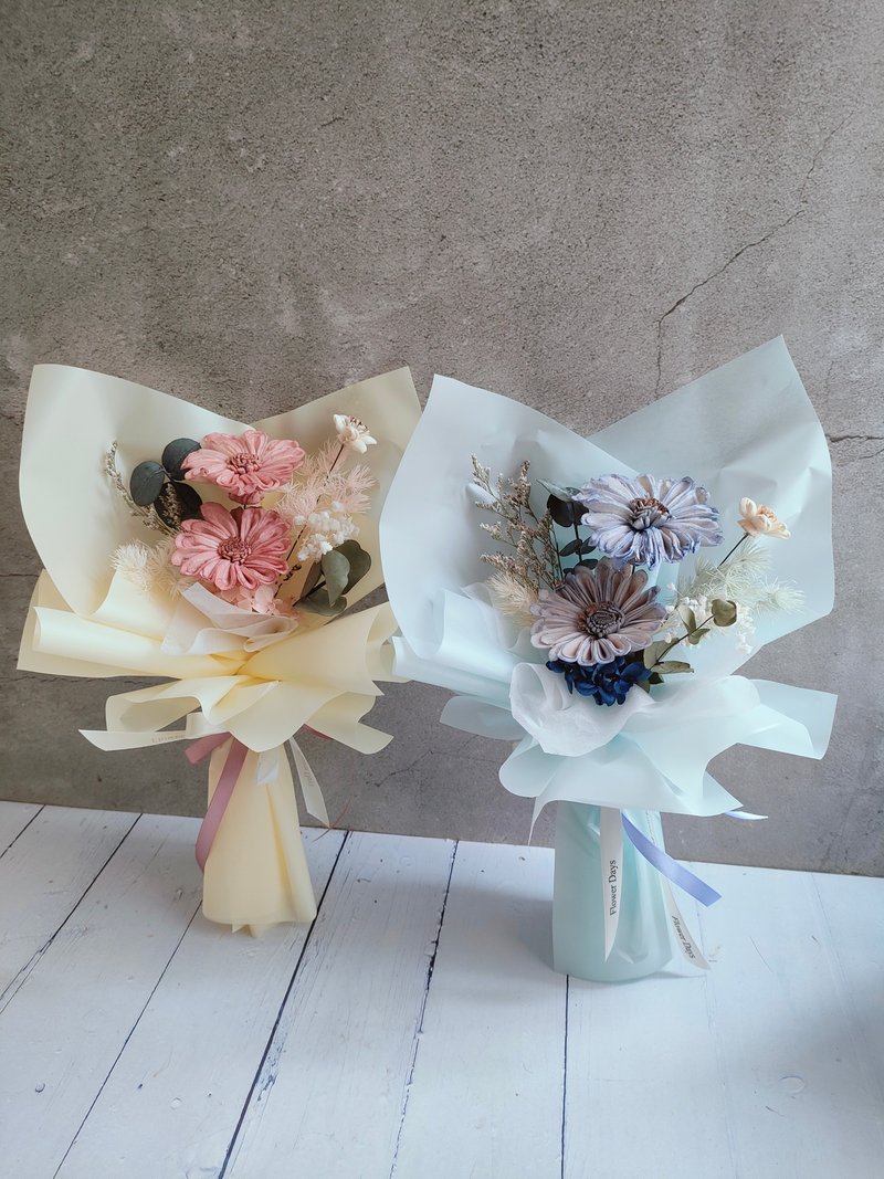 畢業花束-現貨 前程似錦 太陽花花束 老師禮物 - 乾燥花/永生花 - 植物．花 粉紅色