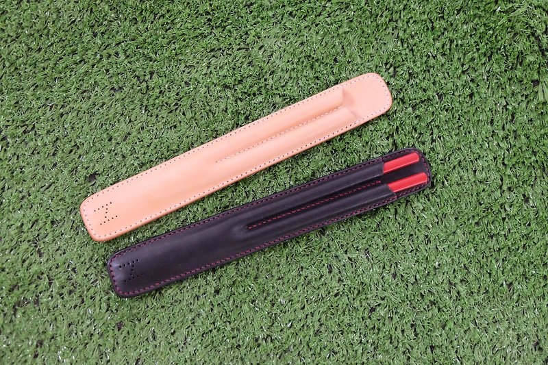 Hand-stitched leather eco-friendly chopsticks cover Italian vegetable tanned leather/natural leather small objects - ตะเกียบ - หนังแท้ สีกากี